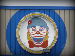 clown-at-joyland-abandoned-amusement-park-photographed-by-jimsawthat-via-buzzfeed
