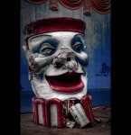 derelict-clown-six-flags-new-orleans-photographed-bylostlosangeles-via-lovethesepics